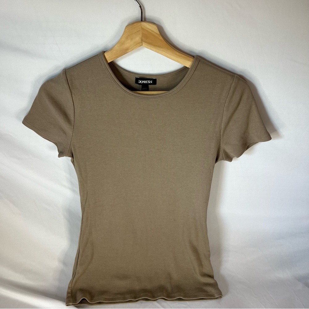 Express Women's Short Sleeve Taupe Tee -size S